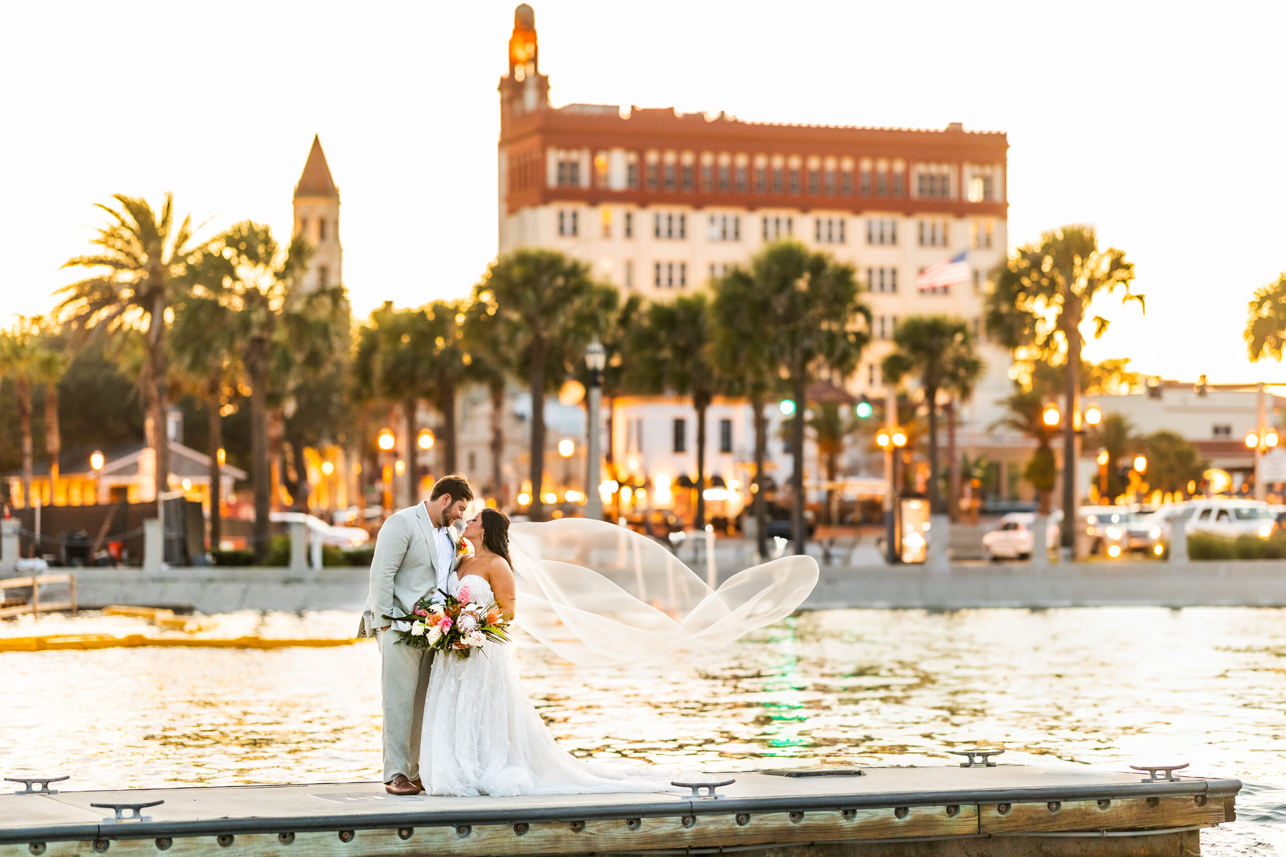 summer wedding at the white room in downtown st. augustine